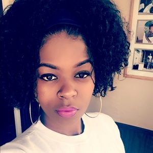 Meet your Posher, Jamia